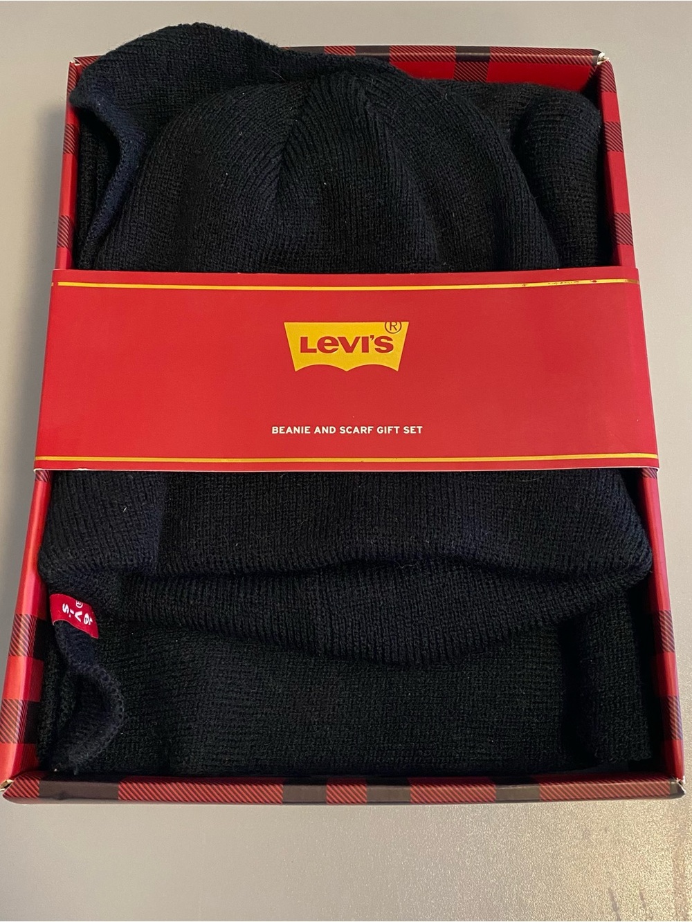 NWT Levi's Men's Beanie and Scarf Winter Gift Set Black OS - Picture 2 of 6